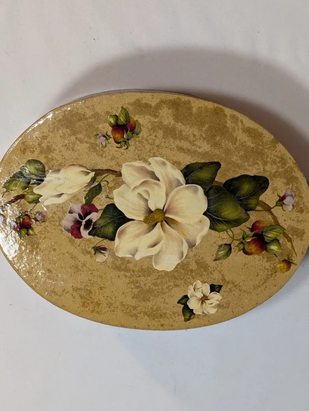 Vintage Floral Box Oval Round Flower Grannycore Grandmacore Keepsake Strawberry